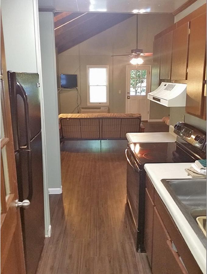 Carolina Landing Camping Resort Two-Bedroom Cabin 1 Fair Play Экстерьер фото